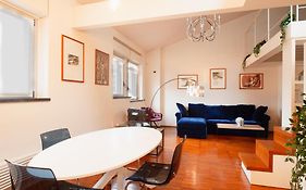 Navigli Design Apartment With Balcony